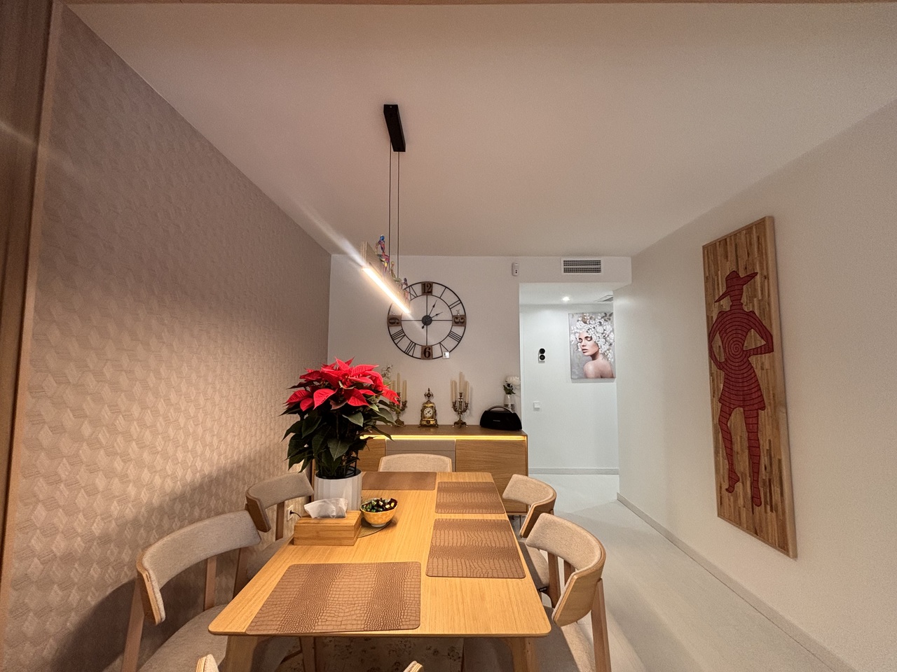 Master bedroom in apartment for sale in Lo Pagan