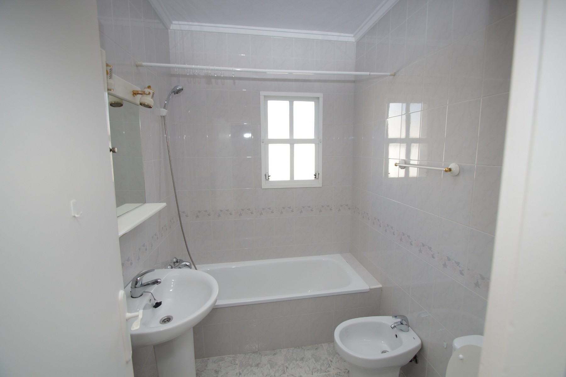 Kitchen in bungalow for sale in Orihuela Costa