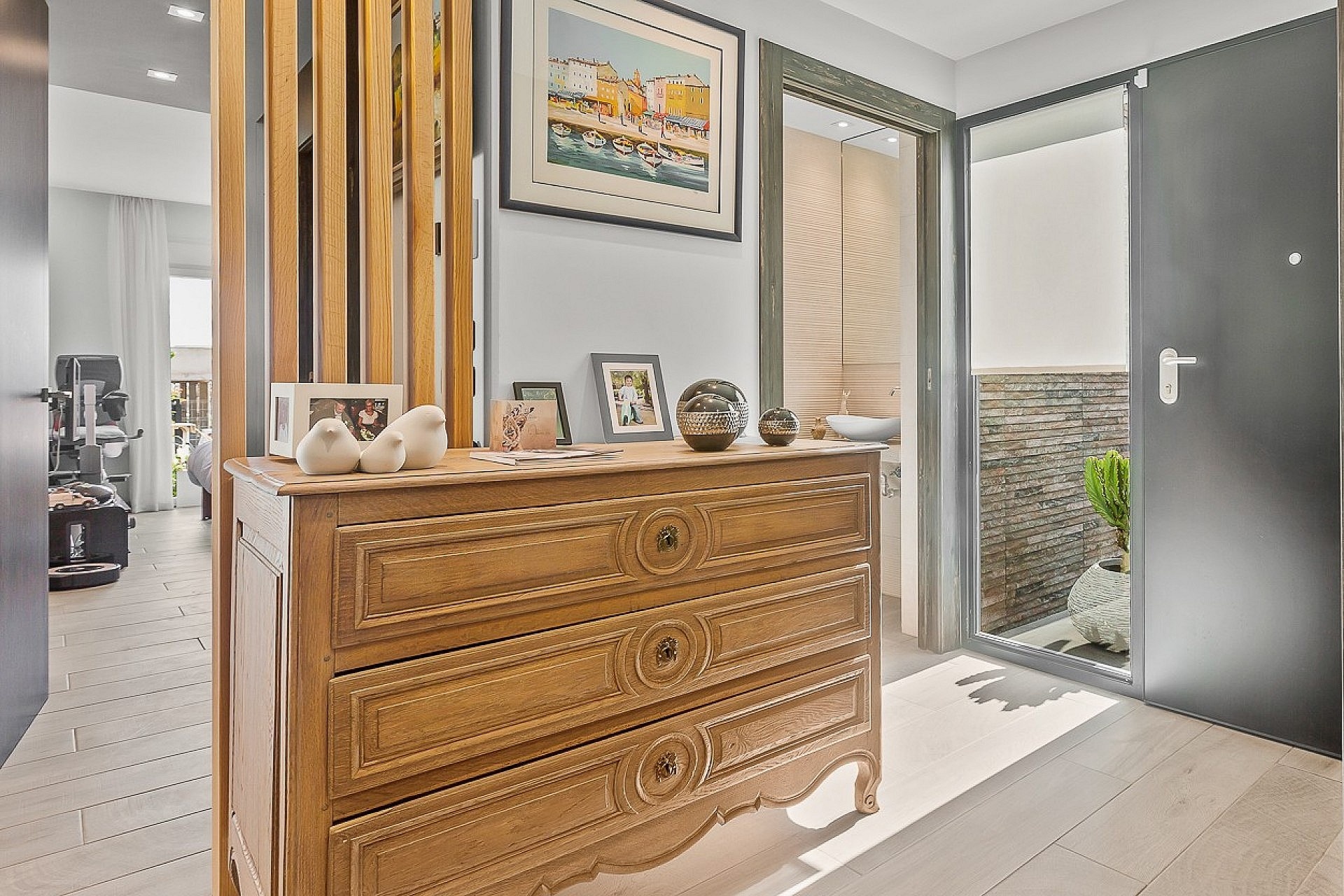 Bedroom in villa for sale in La Finca Golf Resort