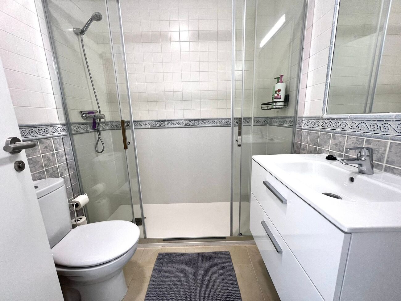 Bathroom in terraced for sale in Santa Rosalia