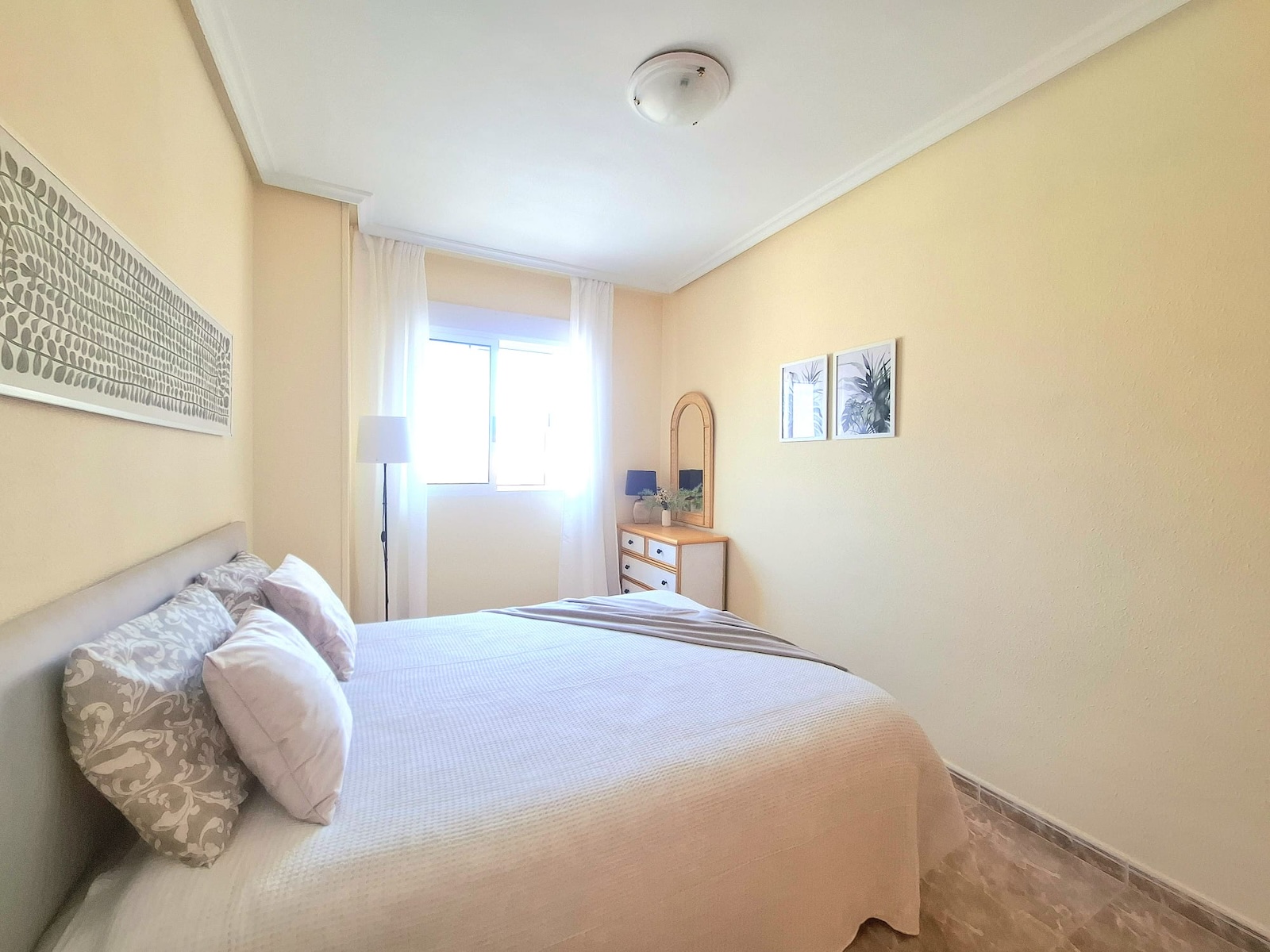 Pool area in apartment for sale in Torrevieja