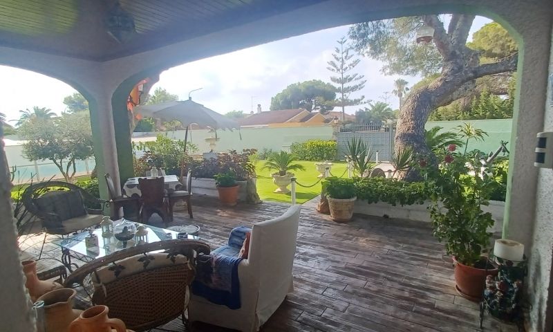 Living room in villa for sale in Orihuela Costa