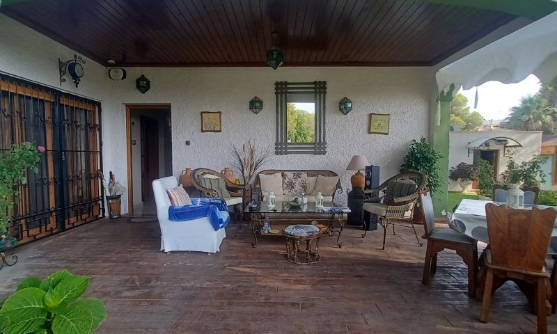Kitchen in villa for sale in Orihuela Costa