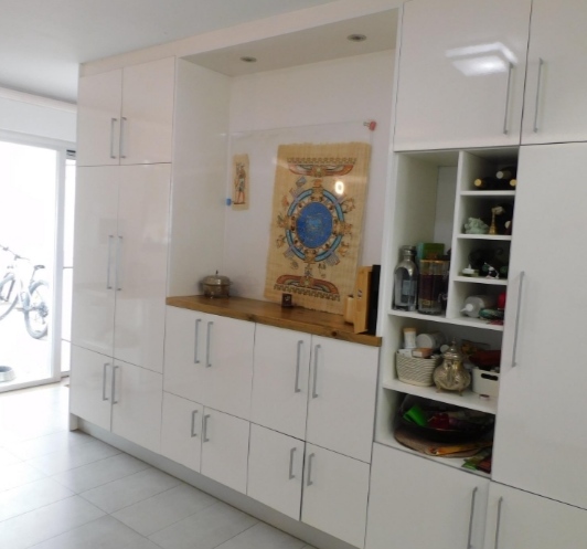 Dining area in villa for sale in Alicante