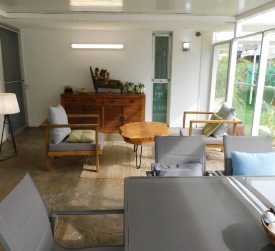 Exterior view in villa for sale in Alicante