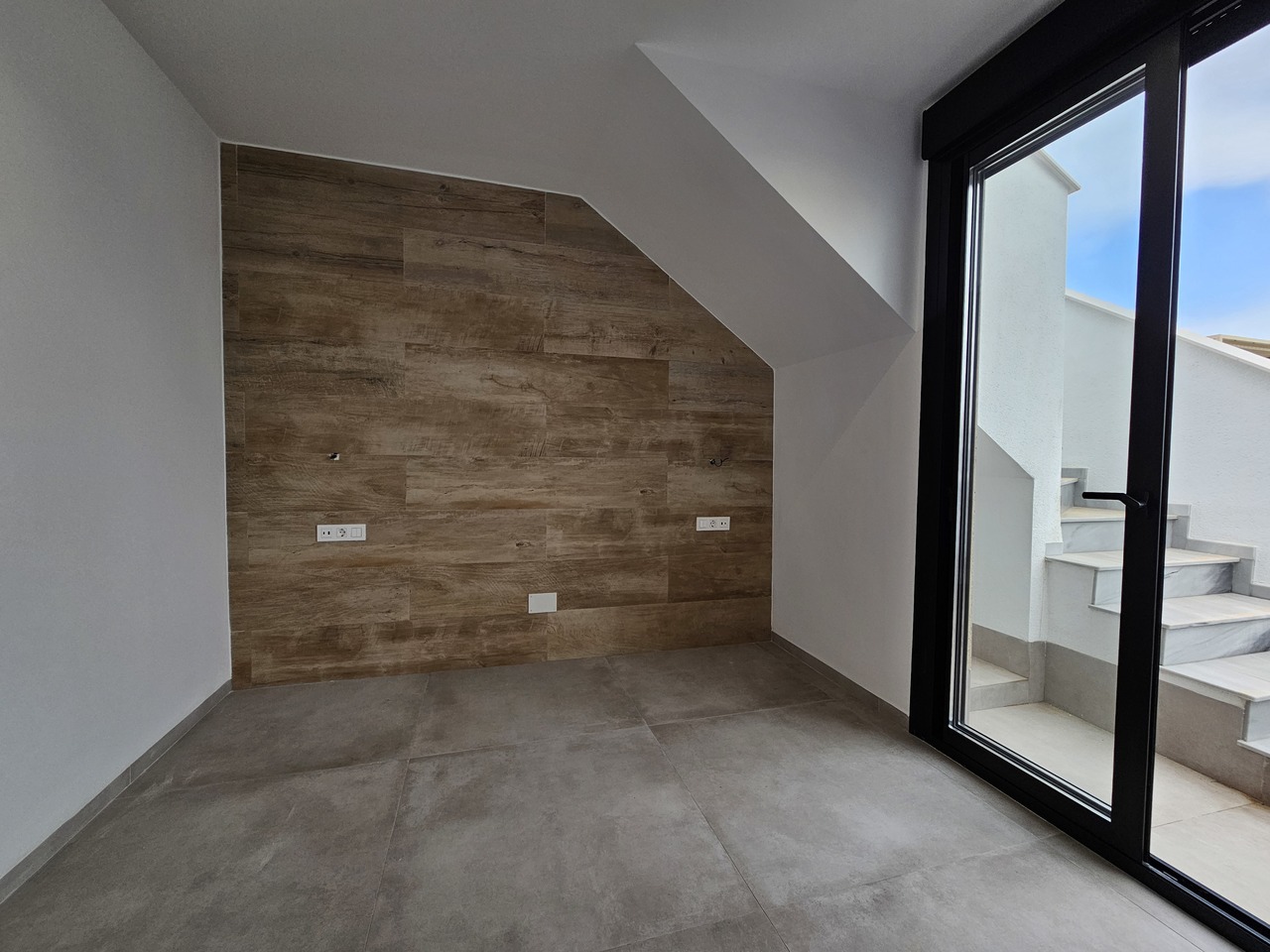 Master bedroom in penthouse for sale in San Pedro del Pinatar
