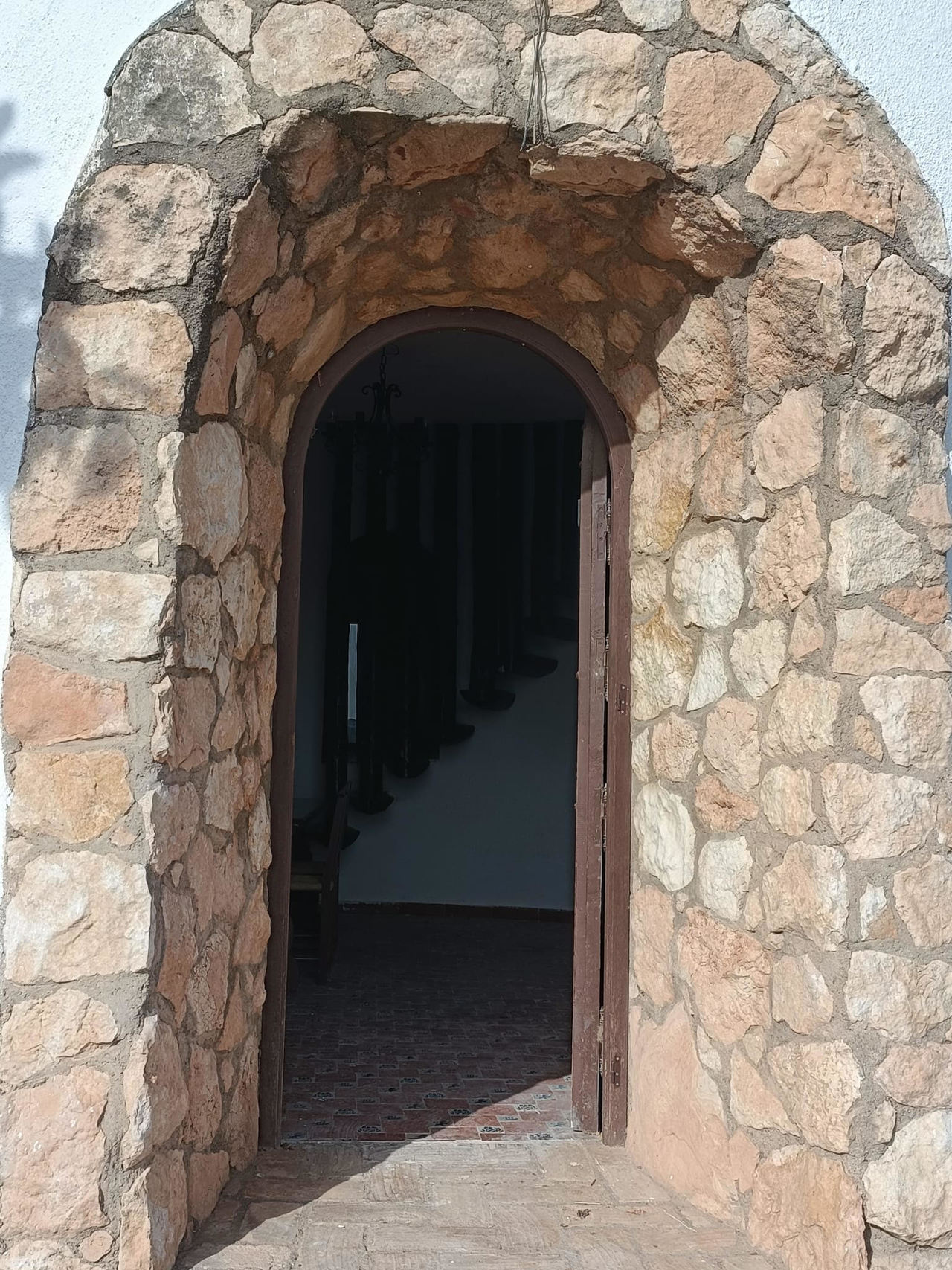 The Finca Los Molinos property is located just 11 kilometers from San Javier and the stunning Mar Me