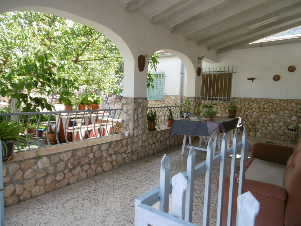 Terrace in villa for sale in Yecla