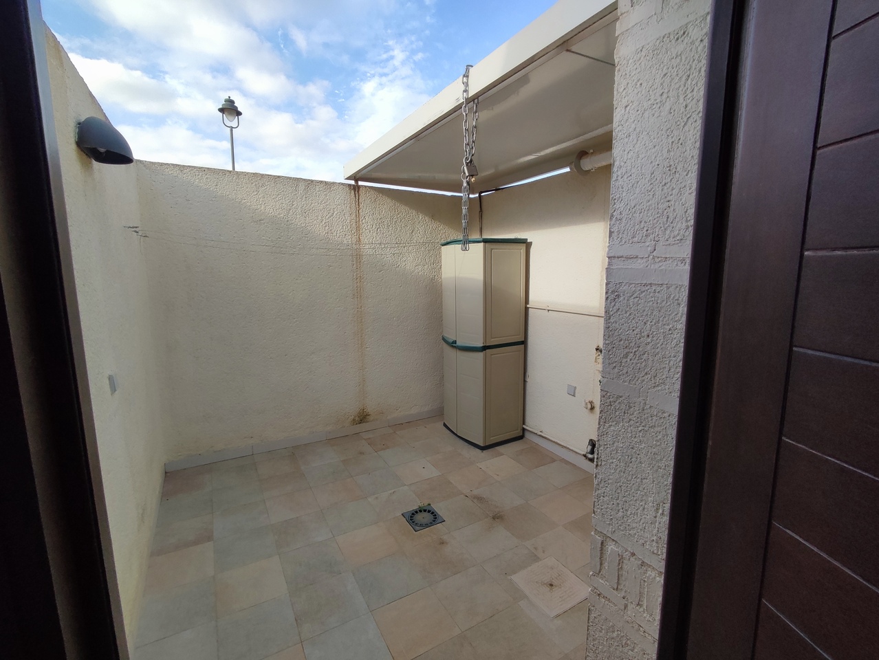 Terrace in villa for sale in Peraleja Golf
