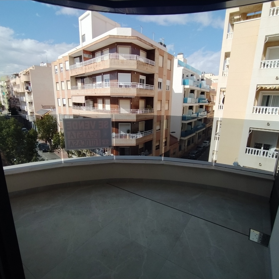 Dining area in apartment for sale in Torrevieja