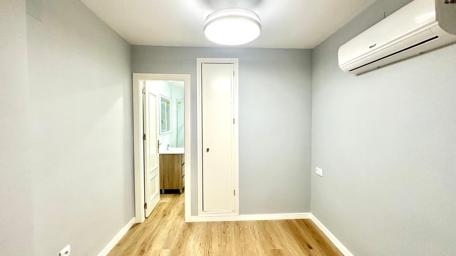 Bathroom in apartment for sale in Torrevieja