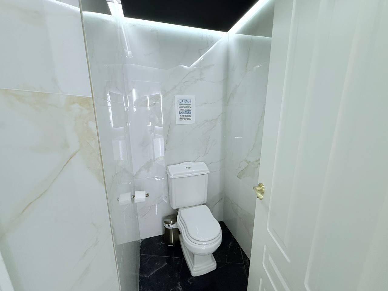 Bathroom in commercial for sale in Orihuela Costa