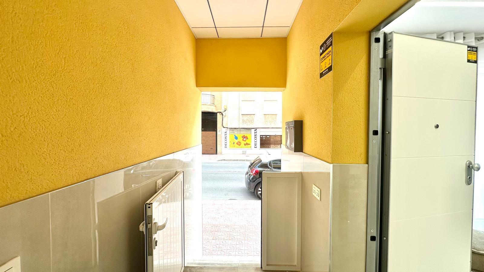 Terrace in apartment for sale in Torrevieja
