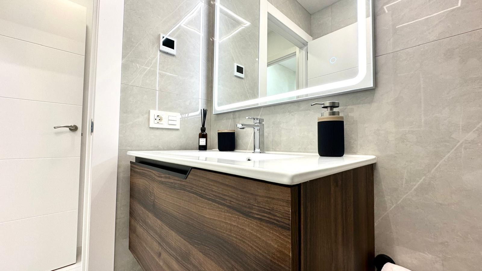Master bedroom in apartment for sale in Torrevieja