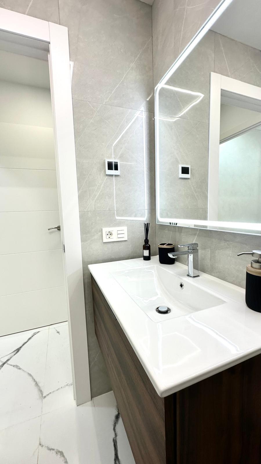 Bathroom in apartment for sale in Torrevieja