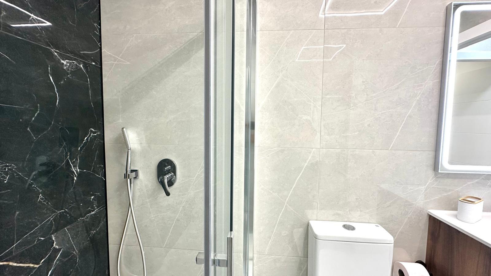 Bedroom in apartment for sale in Torrevieja