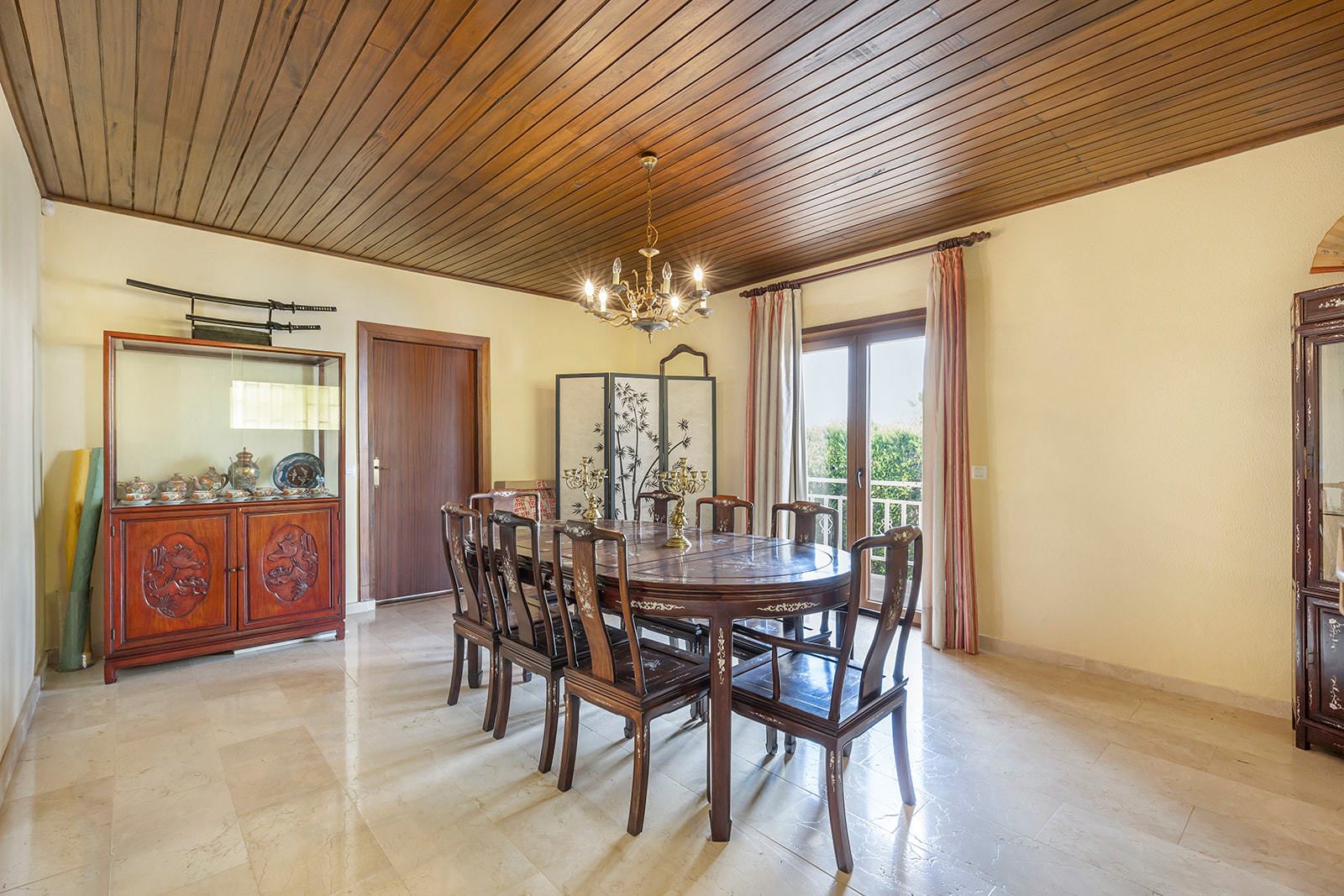 Terrace in villa for sale in Orihuela Costa
