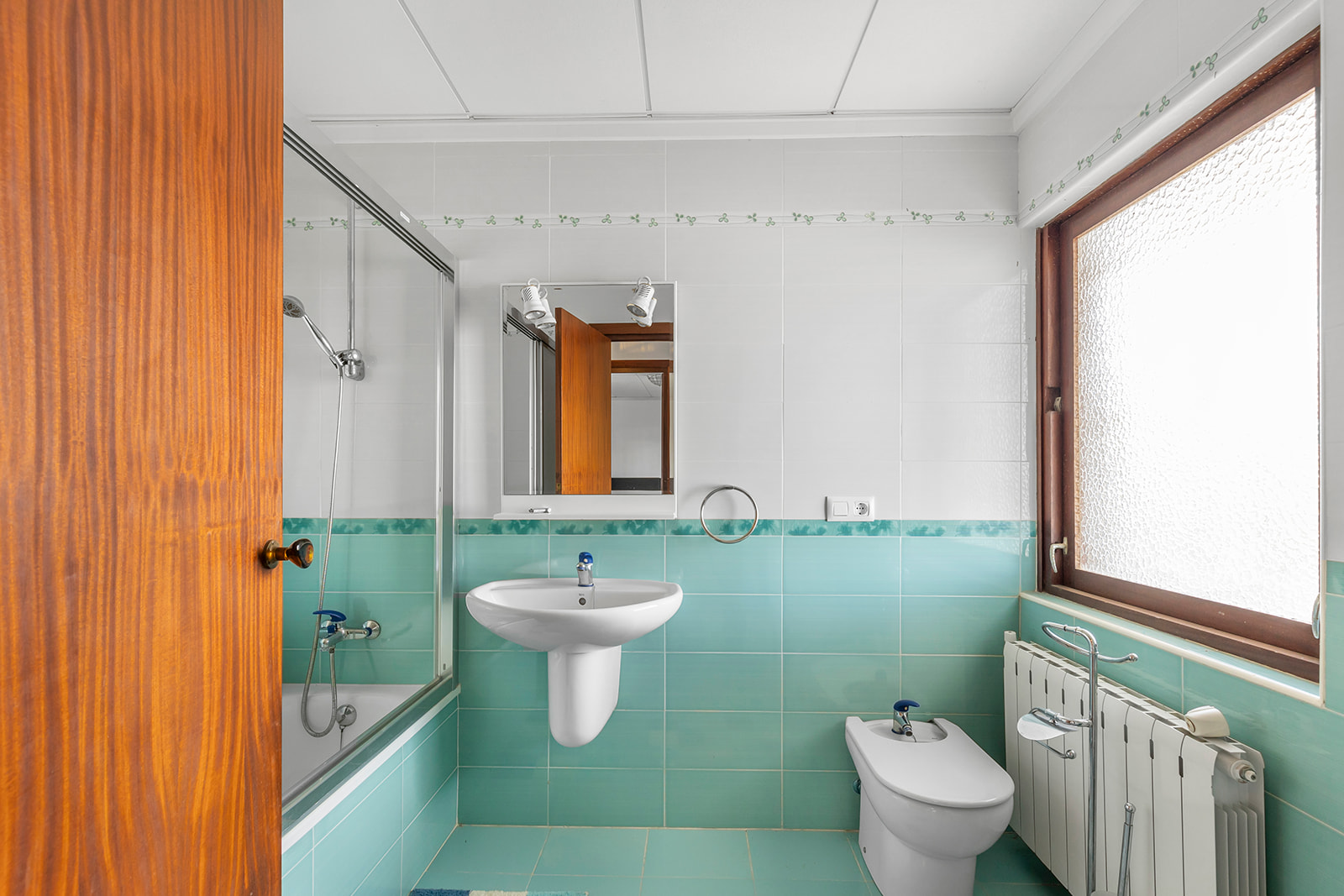 Bathroom in villa for sale in Orihuela Costa