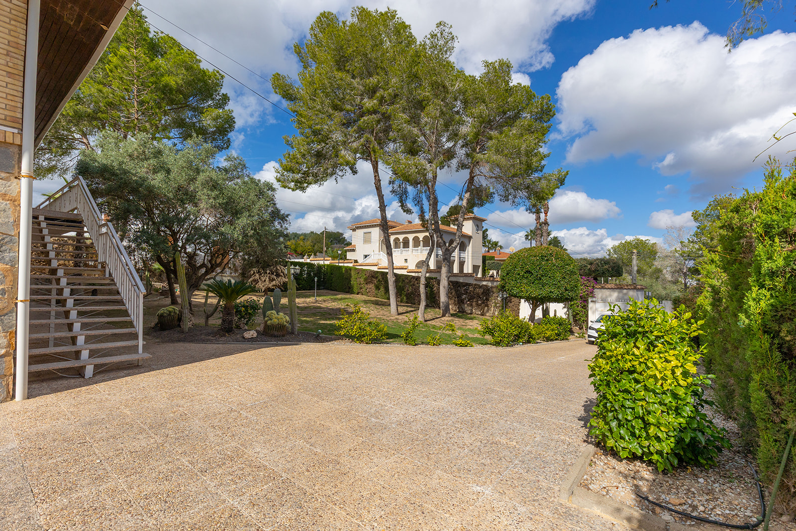 Terrace in villa for sale in Orihuela Costa