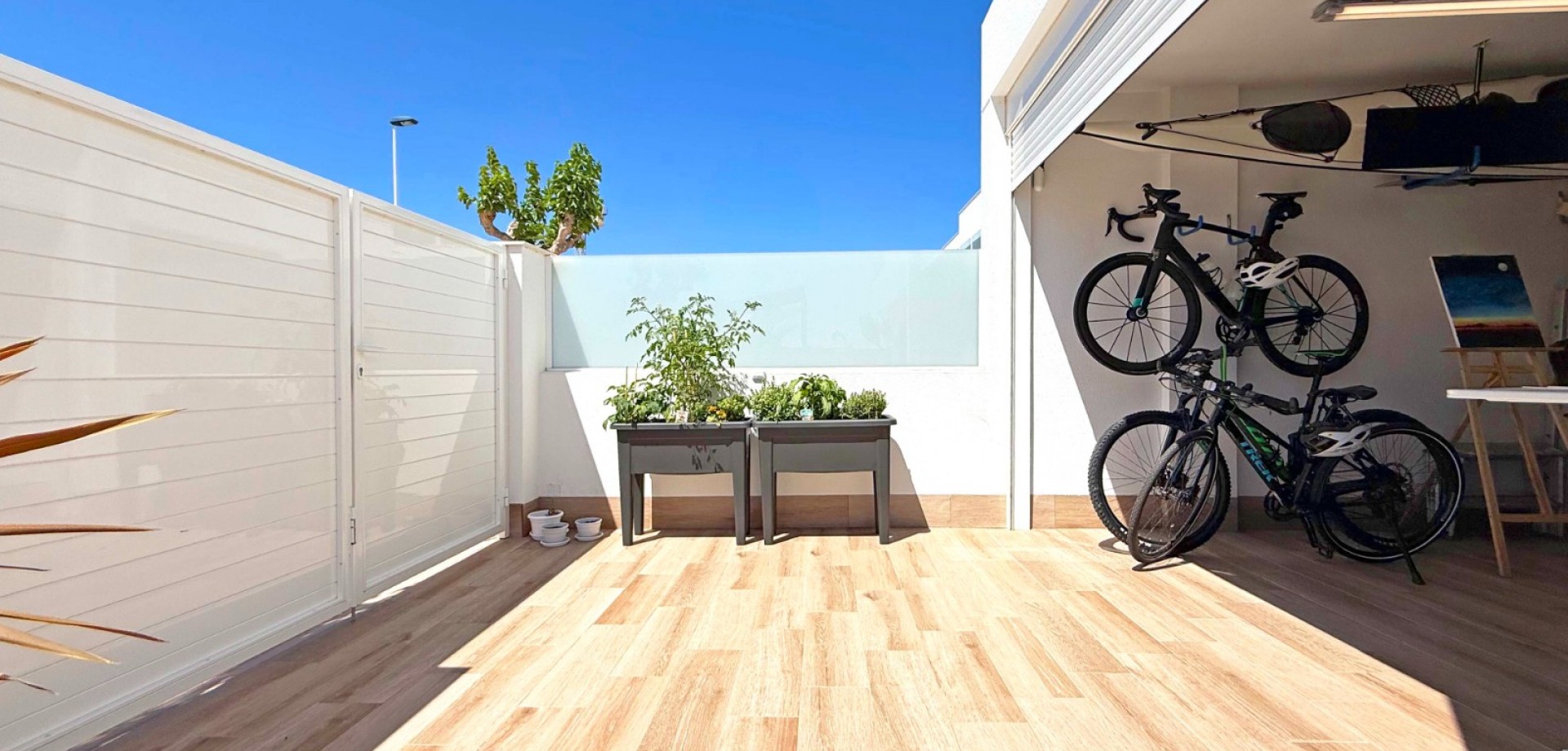 Bathroom in villa for sale in San Pedro del Pinatar