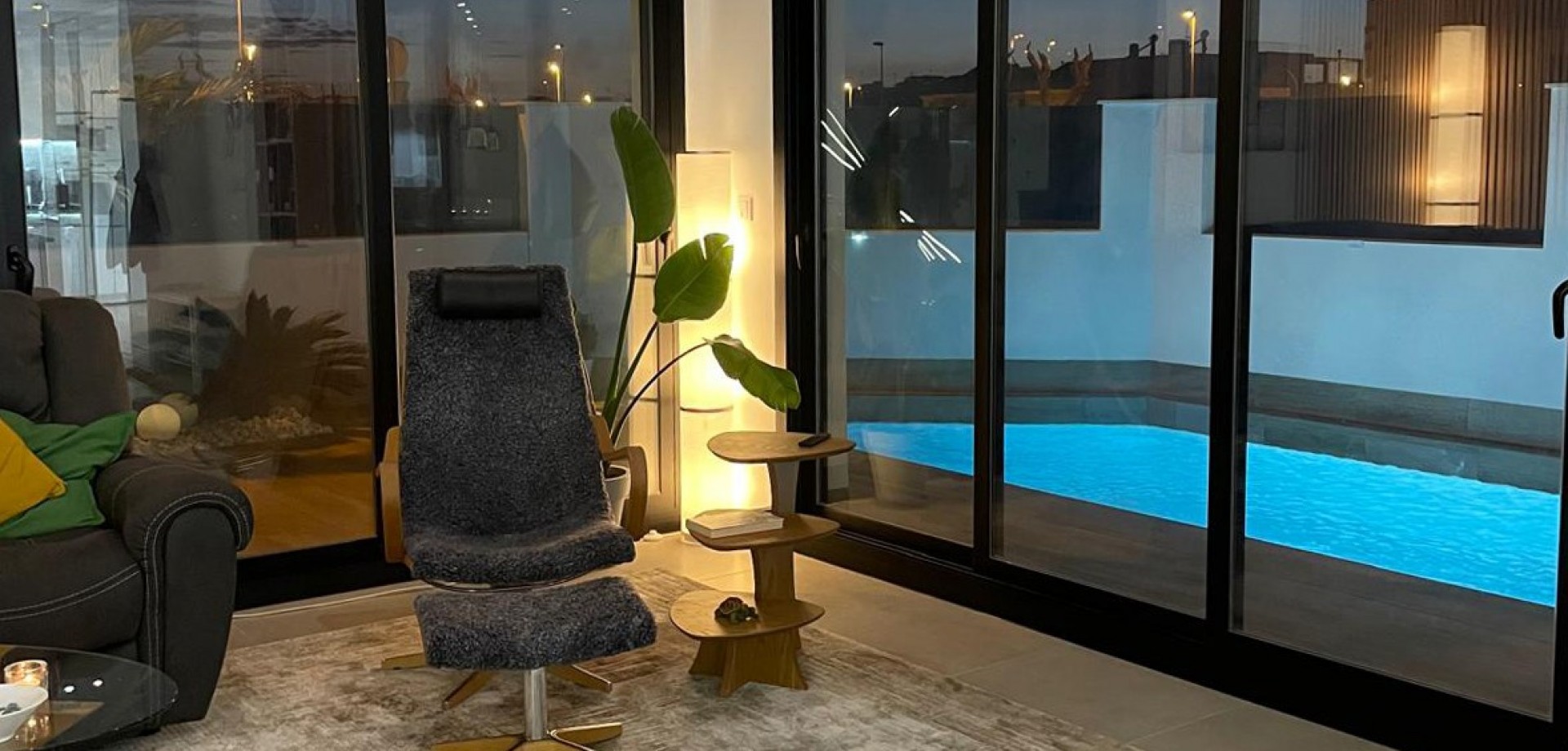 Bedroom in villa for sale in San Pedro del Pinatar