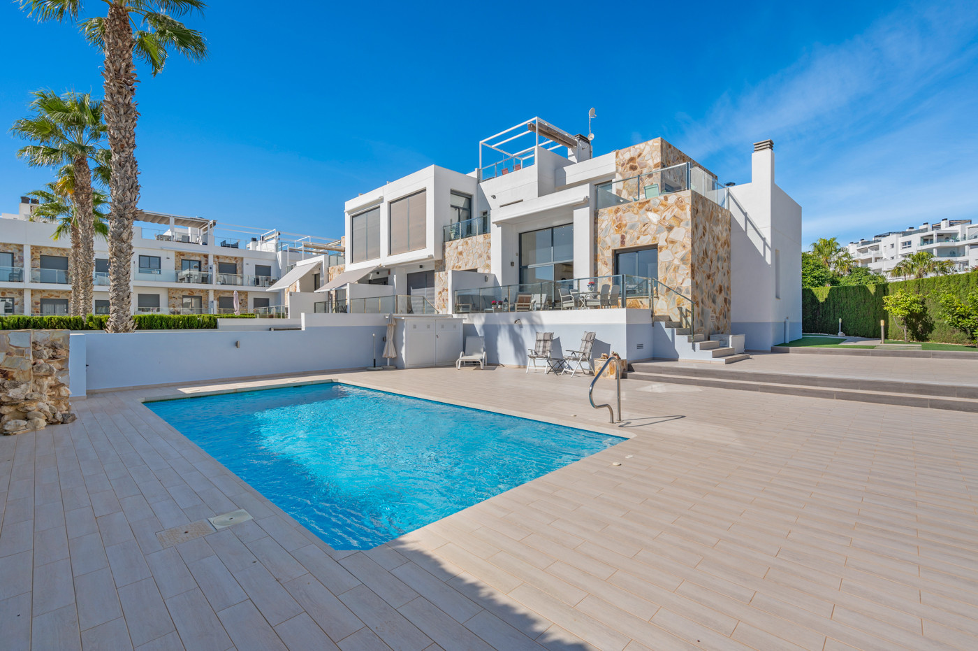Bedroom in bungalow for sale in Torrevieja