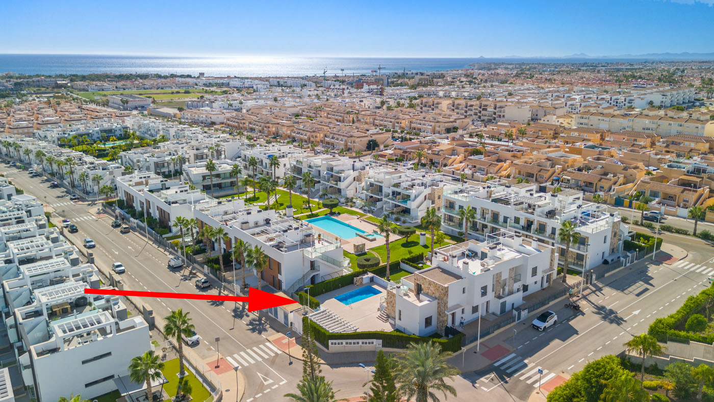 Dining area in bungalow for sale in Torrevieja