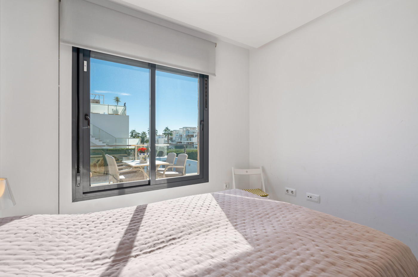 Bedroom in bungalow for sale in Torrevieja
