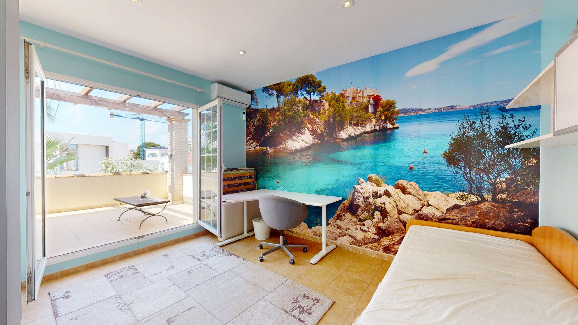 Dining area in villa for sale in Orihuela Costa