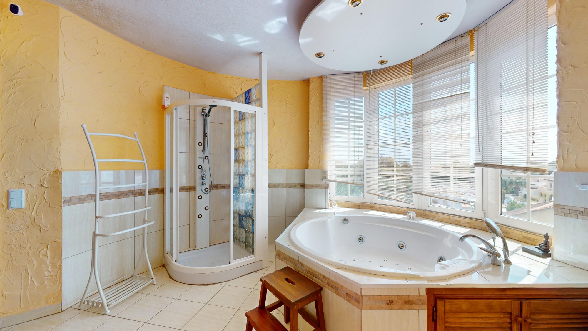Living room in villa for sale in Orihuela Costa