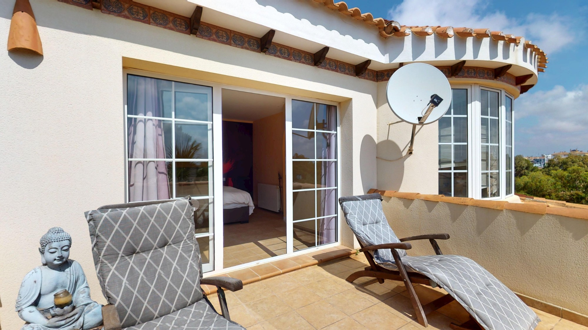 Terrace in villa for sale in Orihuela Costa