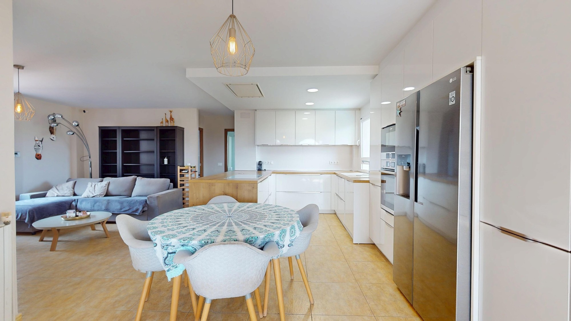 Garden in villa for sale in Orihuela Costa