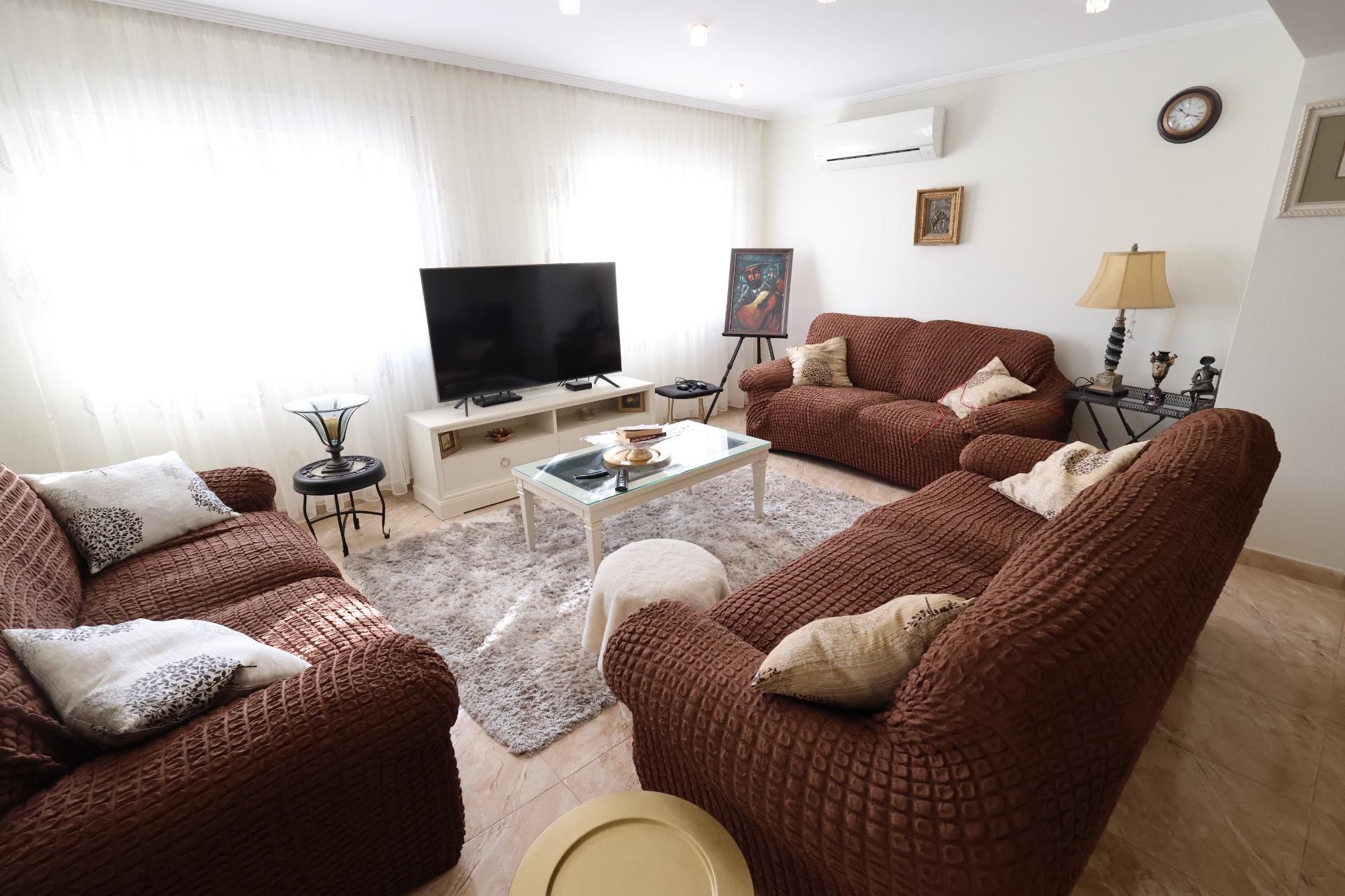 Exterior view in villa for sale in Torrevieja