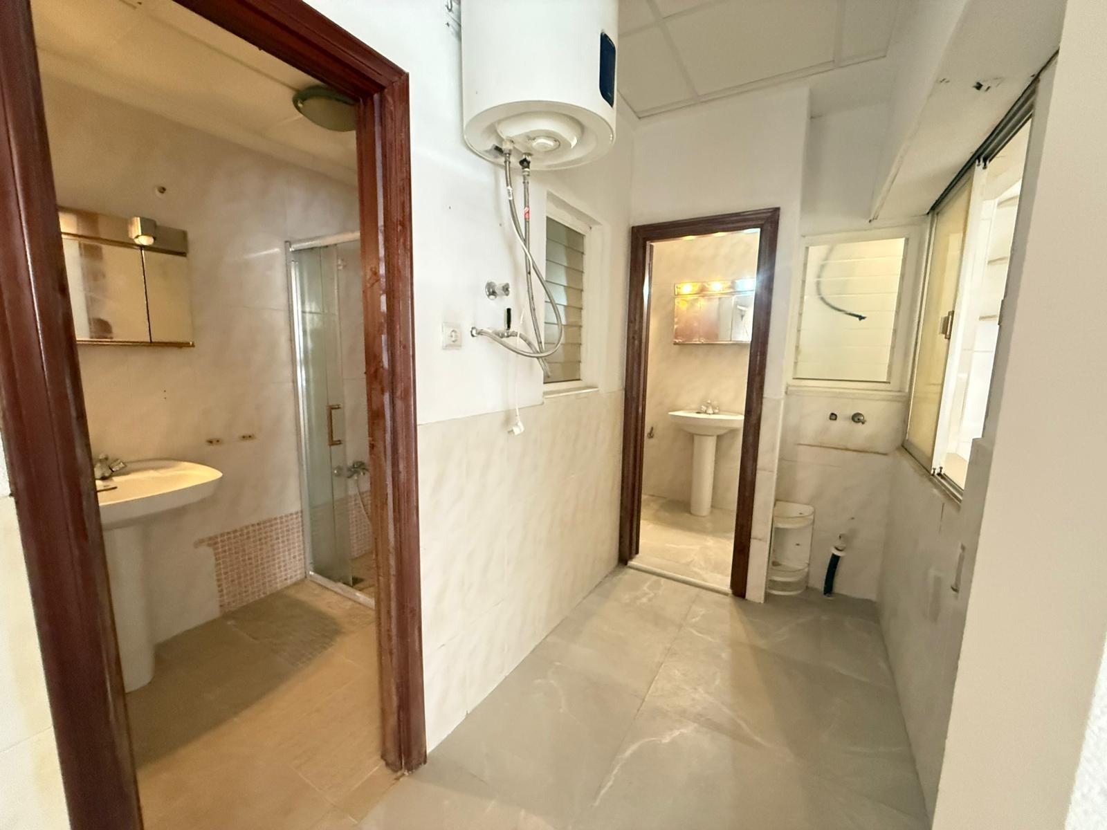 Bedroom in apartment for sale in Torrevieja