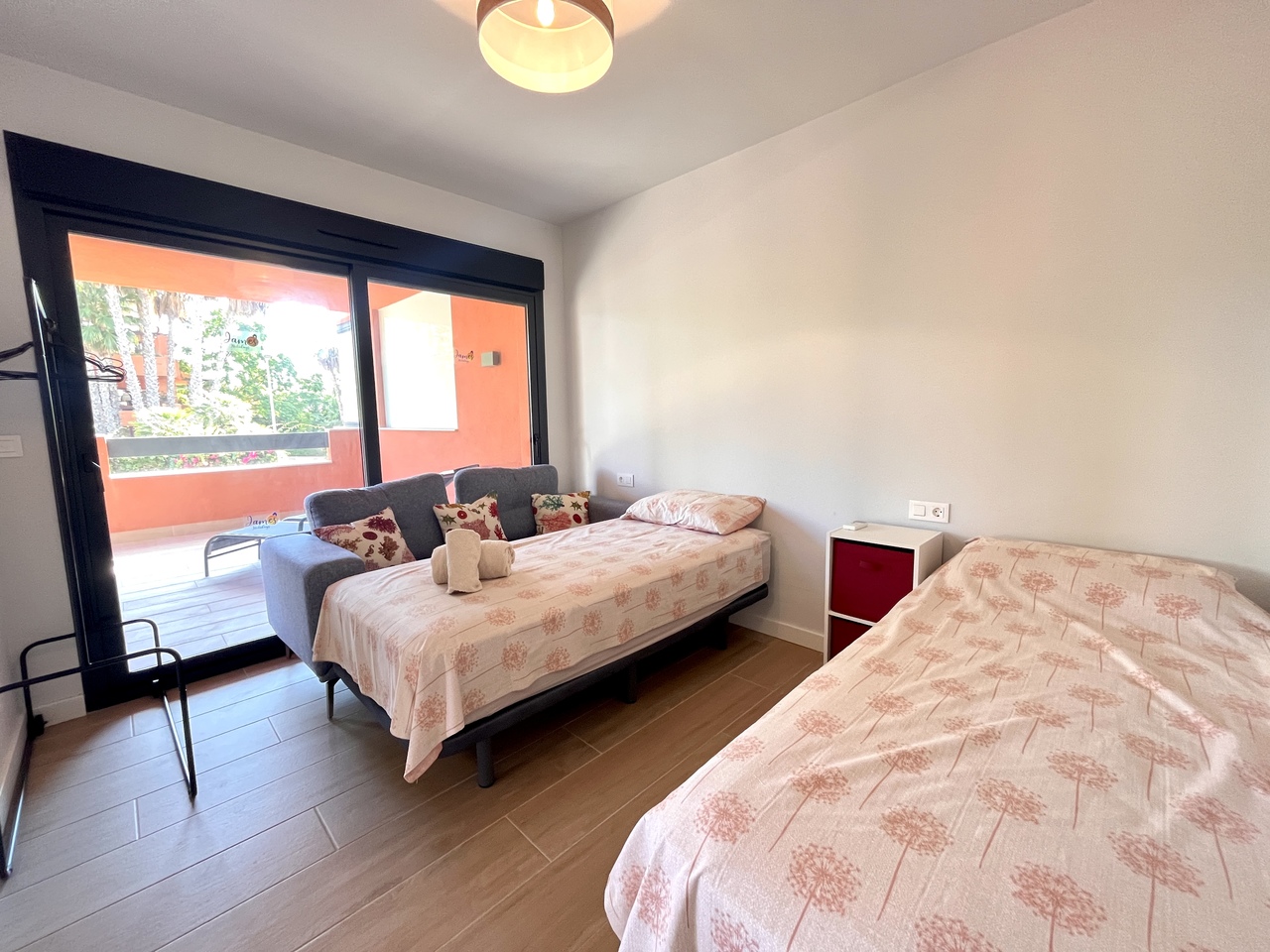 Living room in apartment for sale in Villamartin