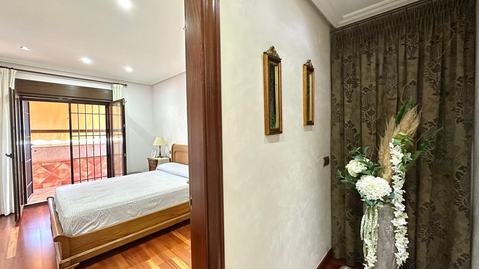 Master bedroom in terraced for sale in Torrevieja