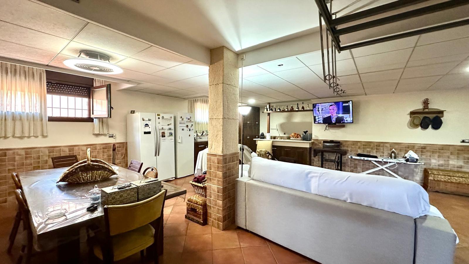 Pool area in terraced for sale in Torrevieja