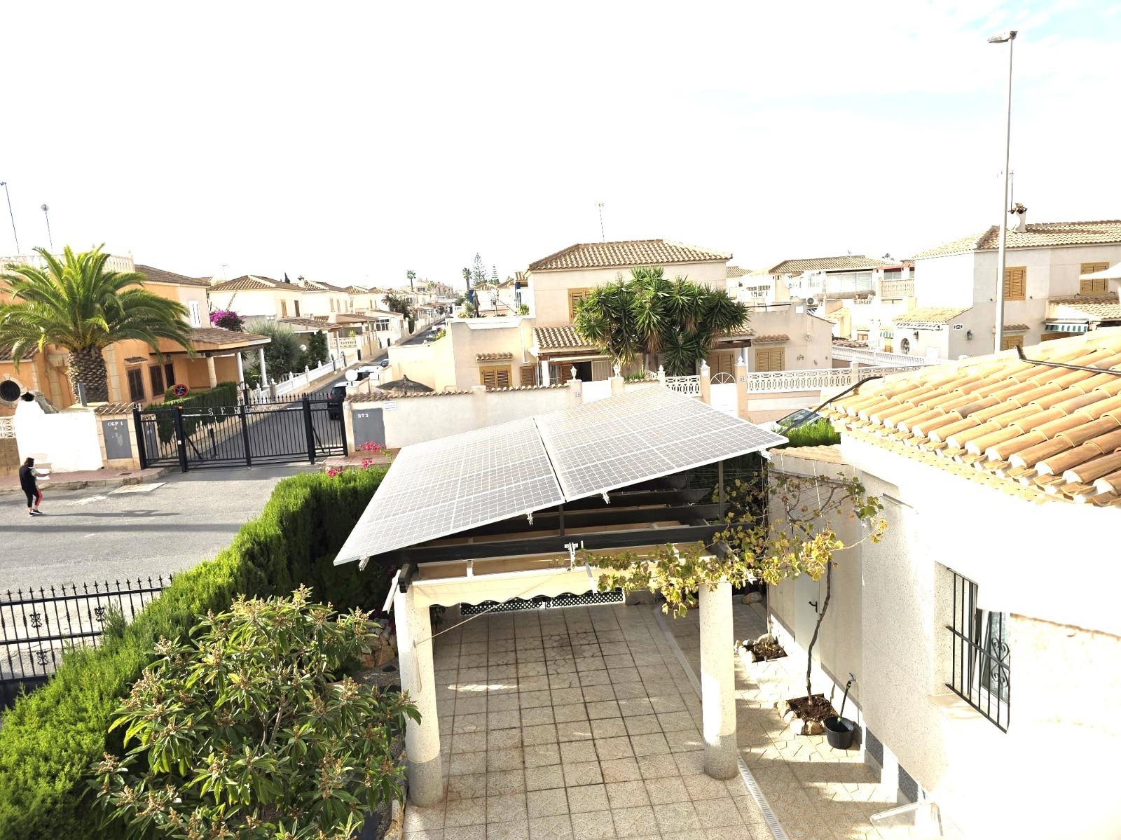 Kitchen in villa for sale in Orihuela Costa