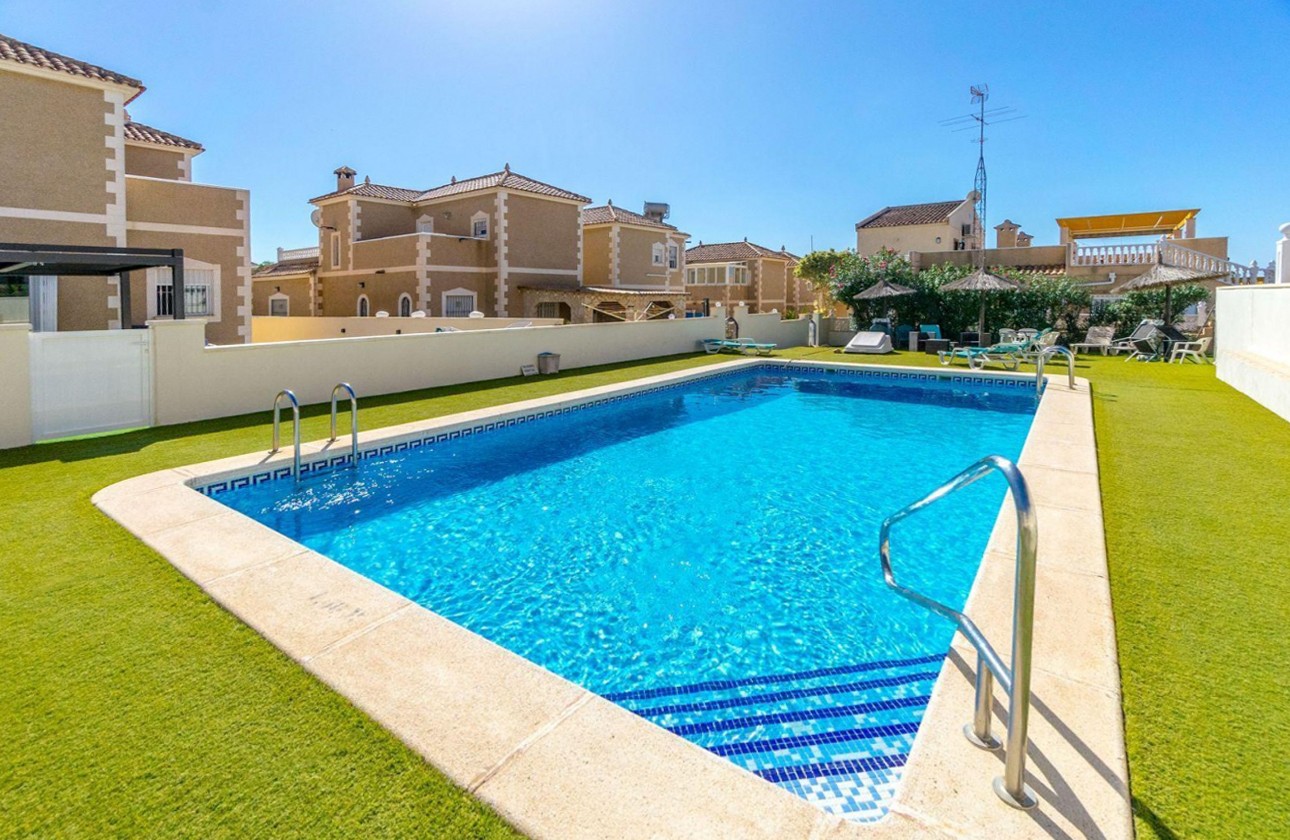 Kitchen in bungalow for sale in San Miguel de Salinas