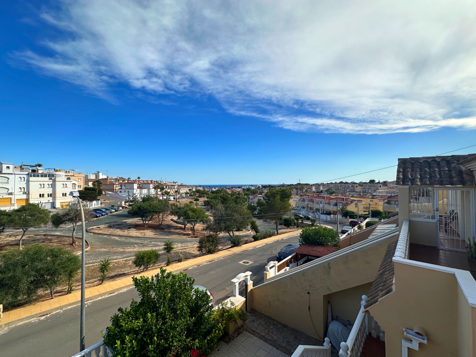 Master bedroom in bungalow for sale in San Miguel de Salinas