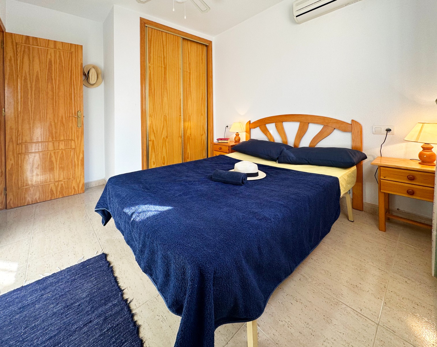 Bedroom in bungalow for sale in San Miguel de Salinas