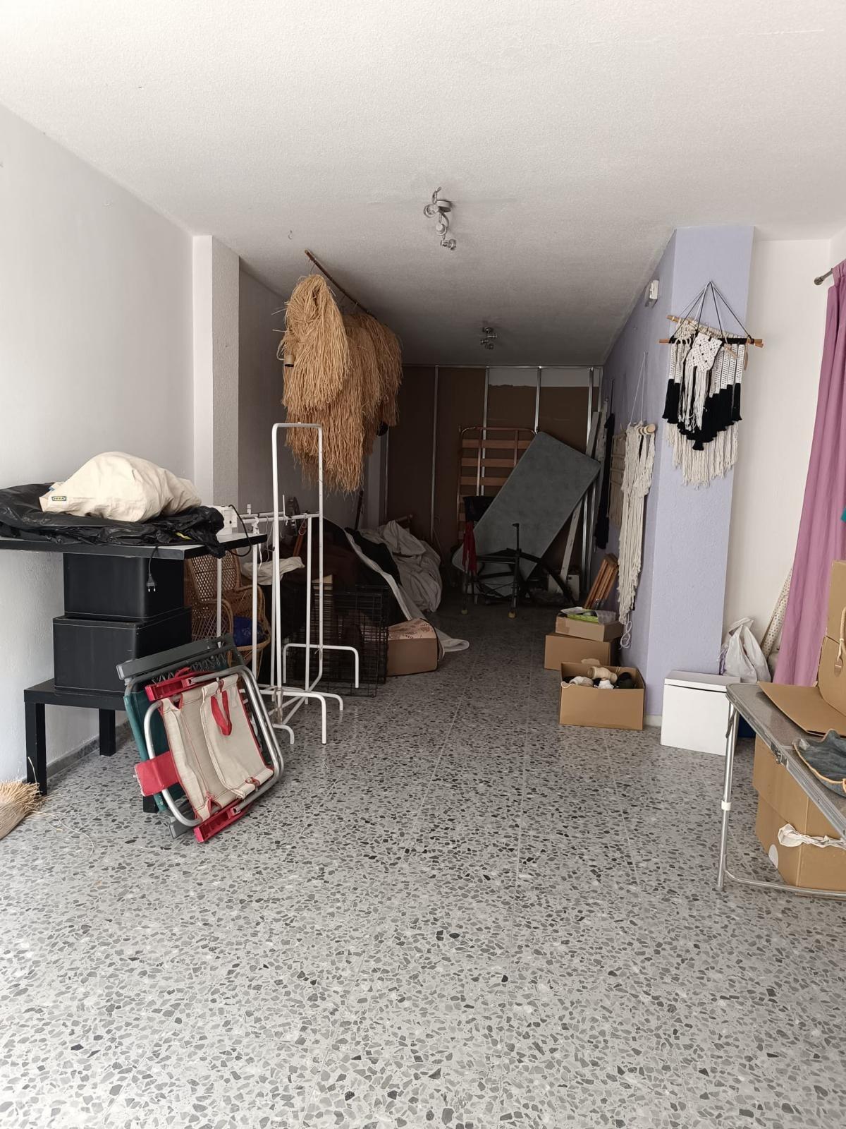 Garden in commercial for sale in El Altet