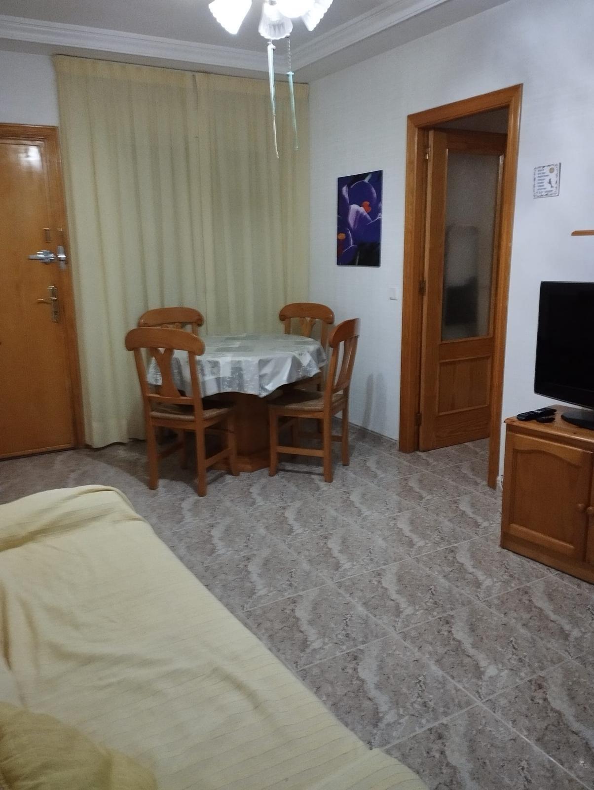 Master bedroom in apartment for sale in Torrevieja