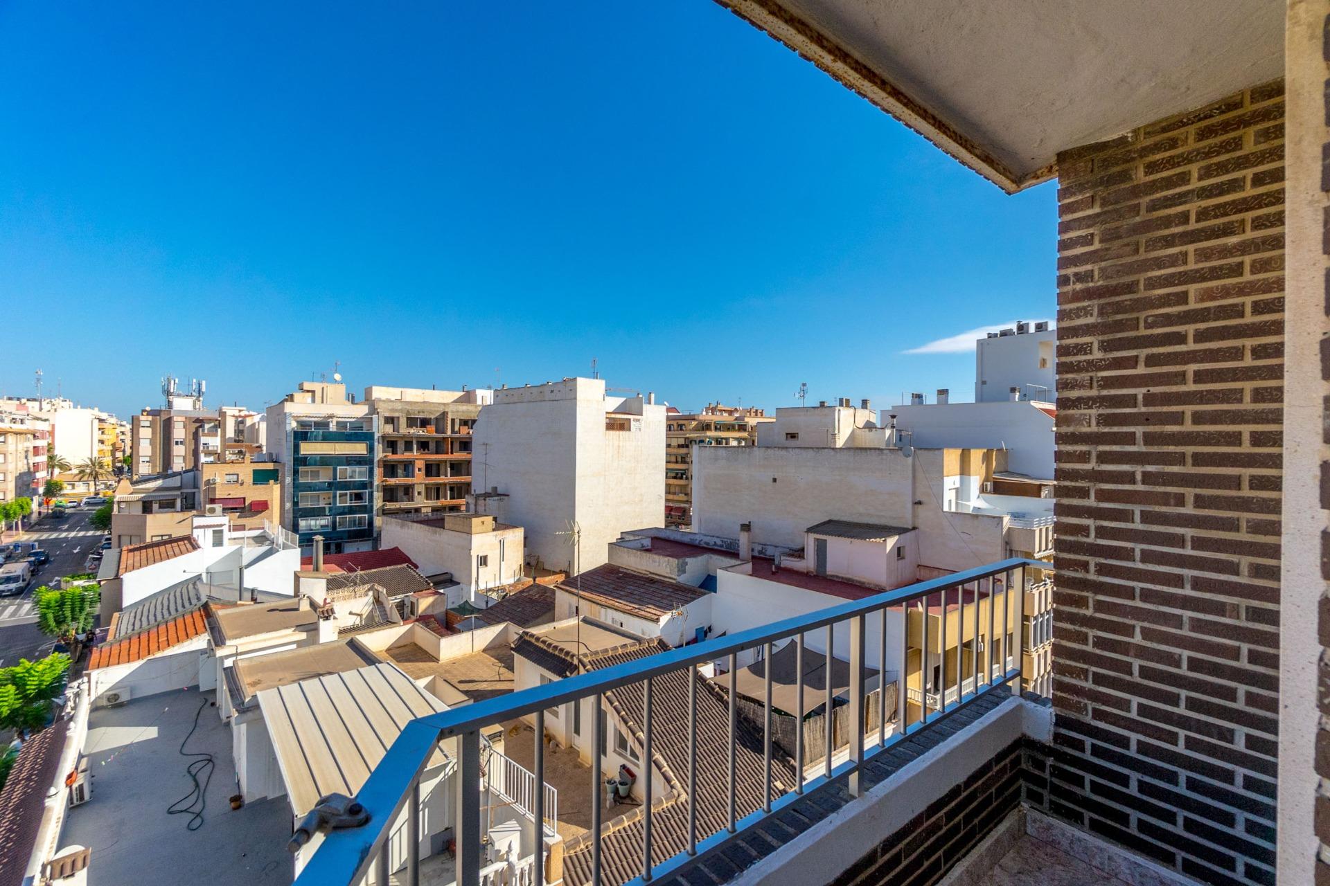 Bathroom in apartment for sale in Torrevieja