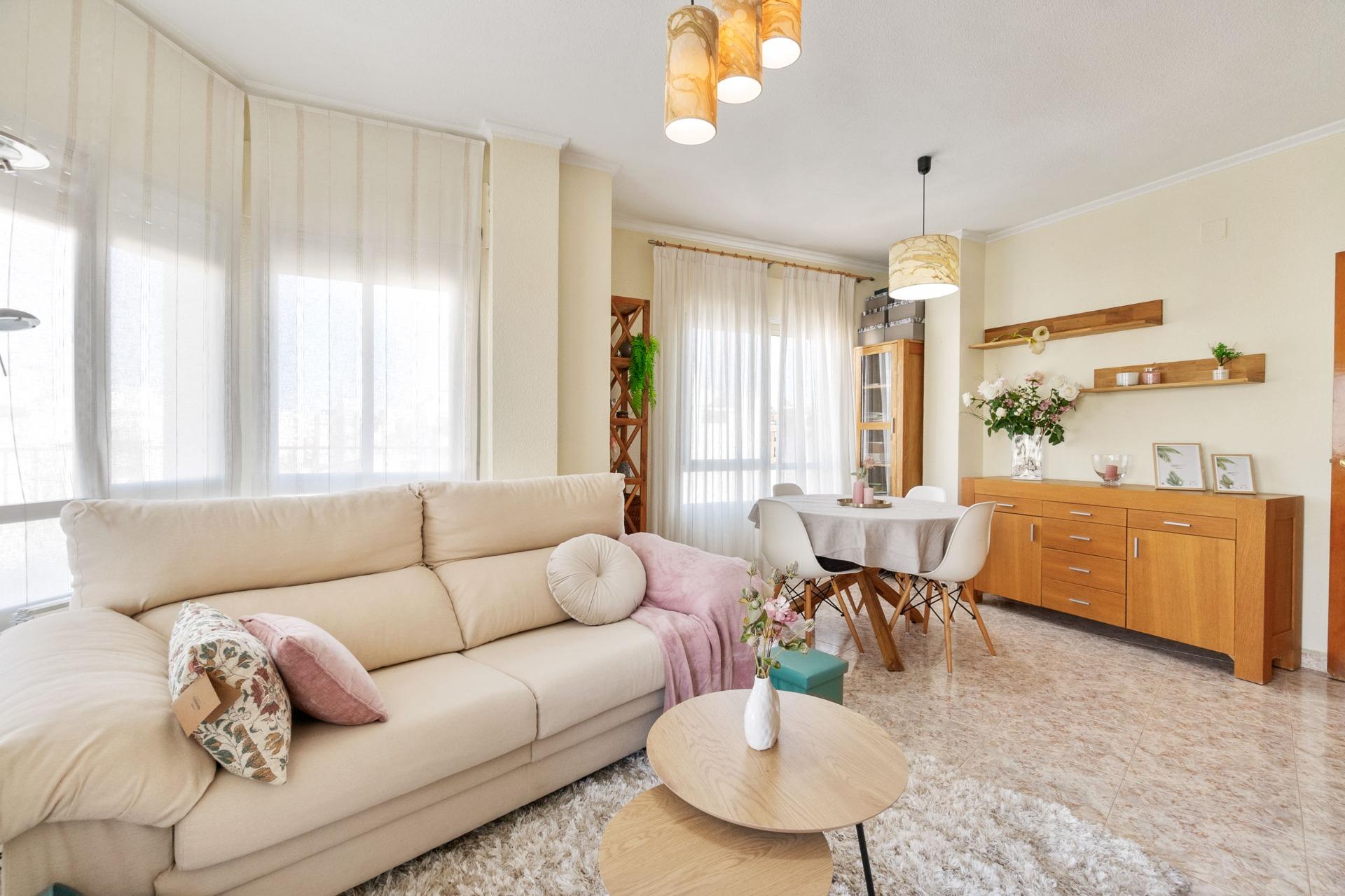3-Bedroom Apartment with Terrace, Parking and Storage Room, 150 meters from Torrevieja Marina Spacio