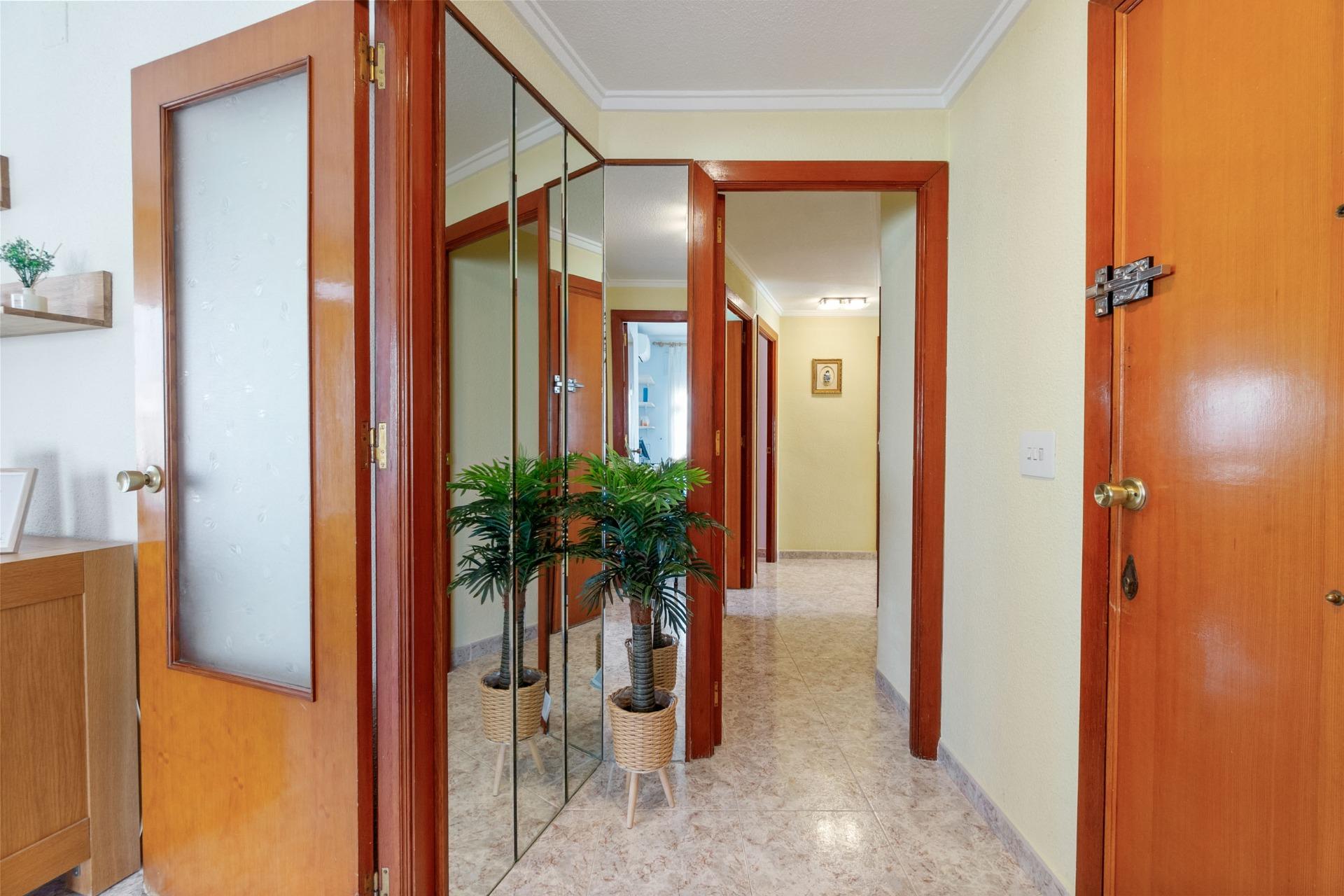 Terrace in apartment for sale in Torrevieja