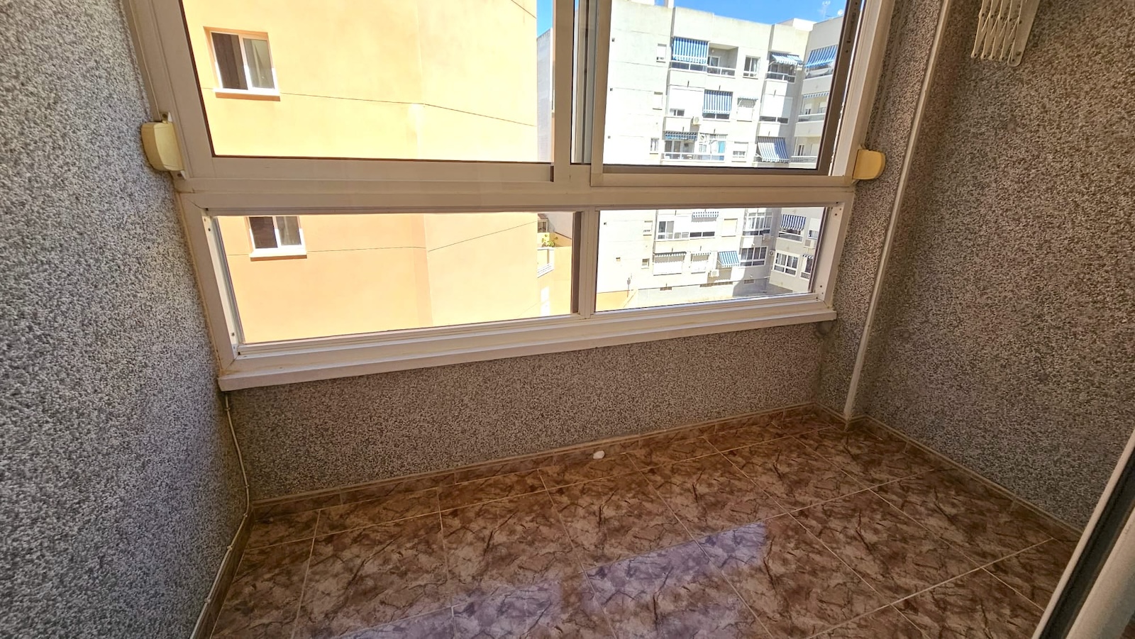 Terrace in apartment for sale in Torrevieja