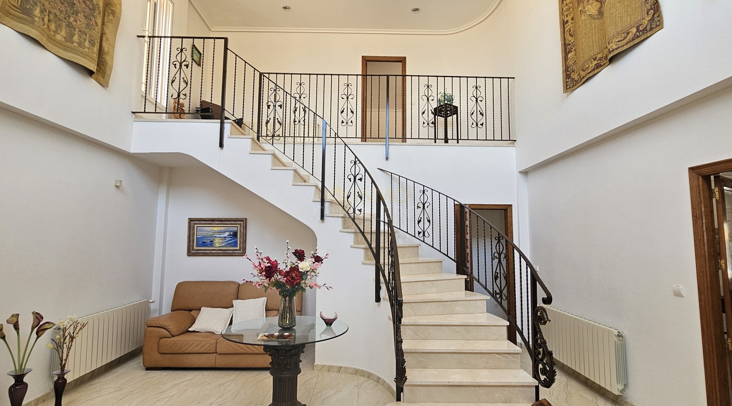 Living room in villa for sale in Pinar de Campoverde