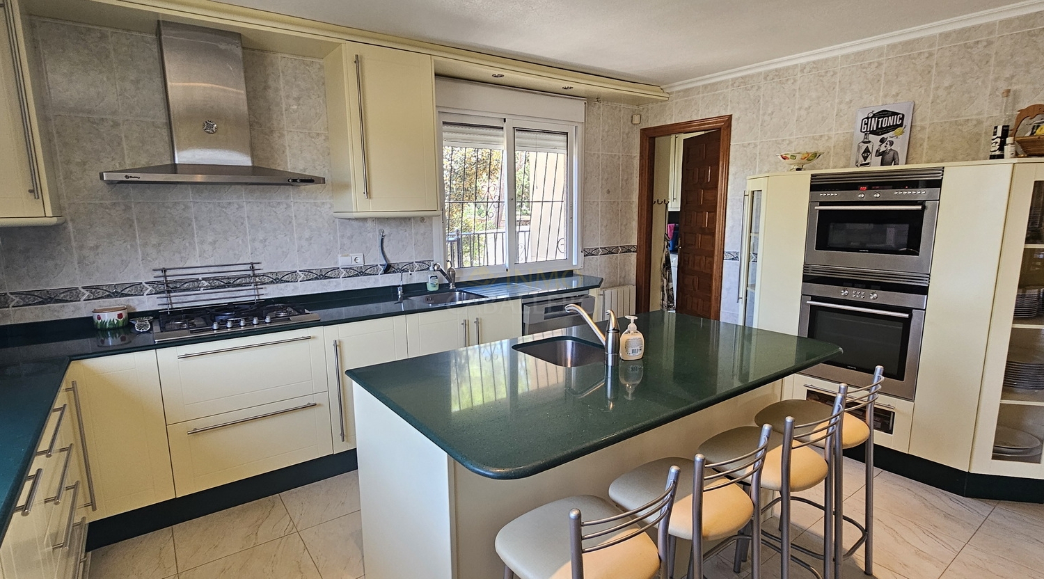 Kitchen in villa for sale in Pinar de Campoverde
