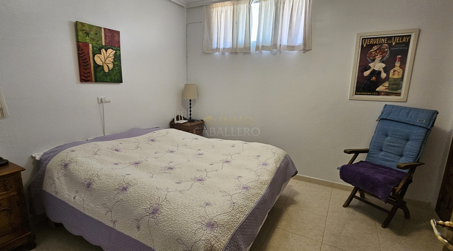 Master bedroom in villa for sale in Pinar de Campoverde